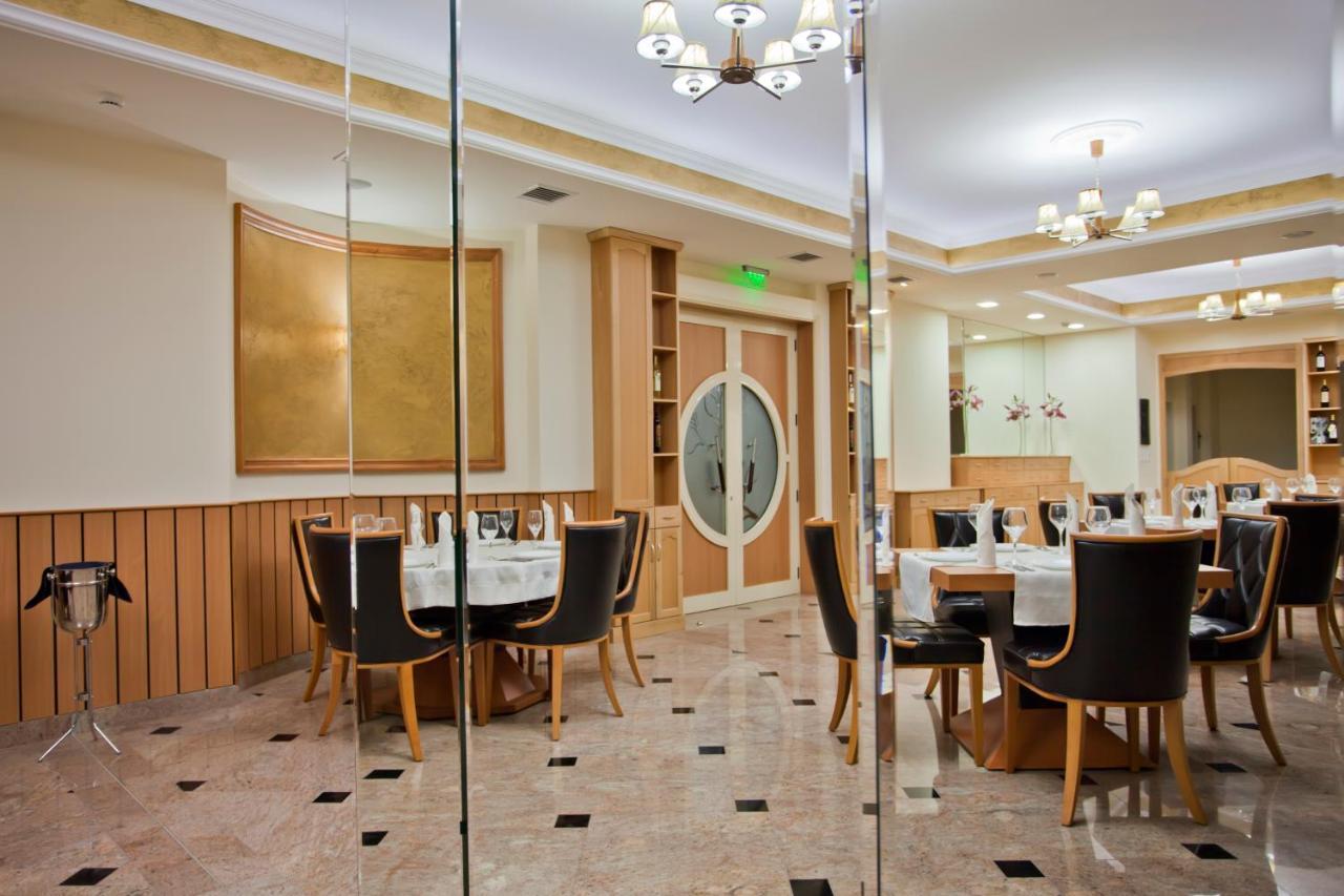Hotel Incognito Pomorie Поморіє Екстер'єр фото