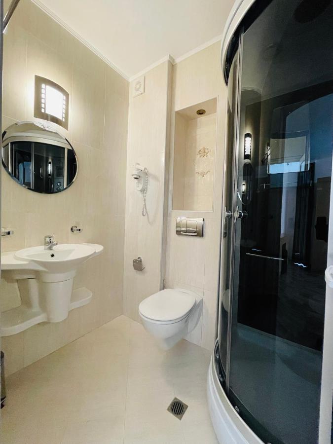Hotel Incognito Pomorie Поморіє Екстер'єр фото