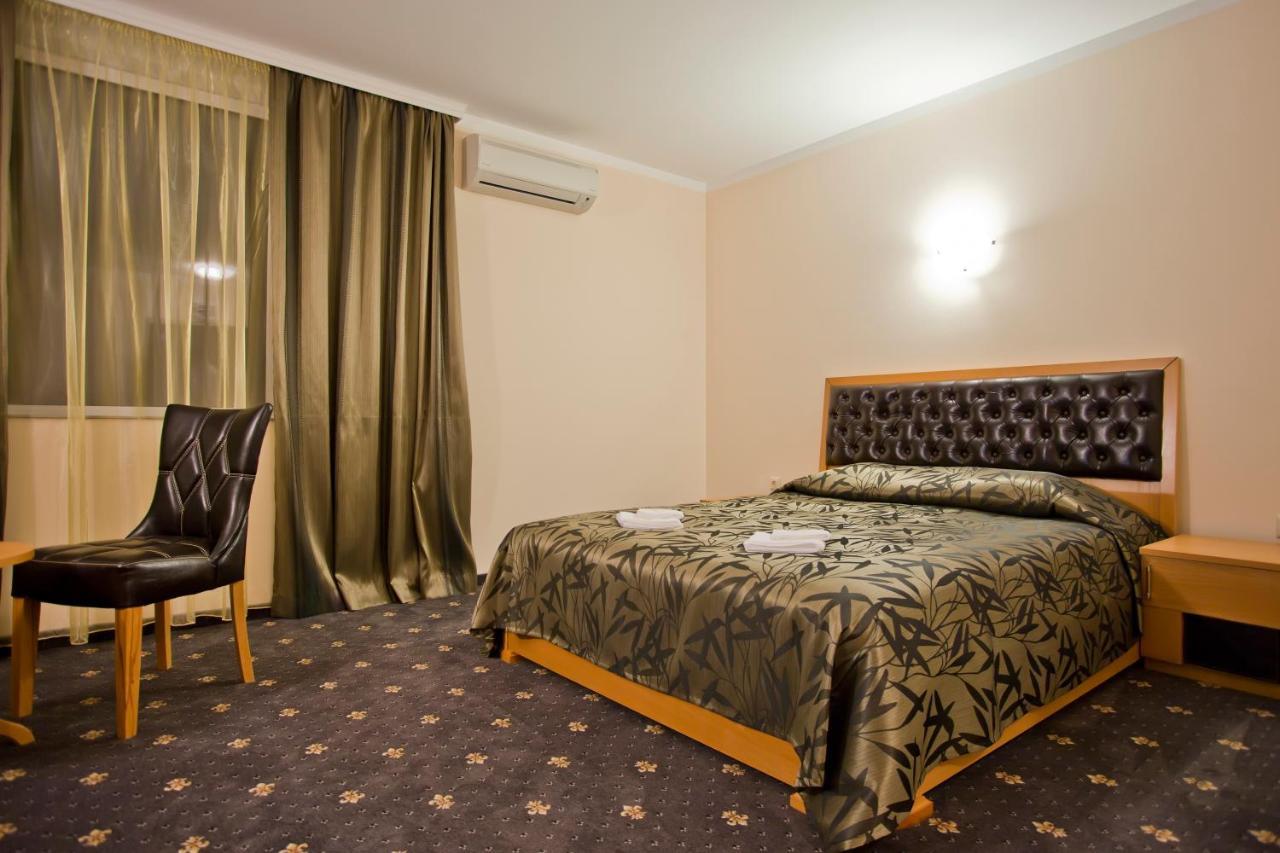 Hotel Incognito Pomorie Поморіє Екстер'єр фото